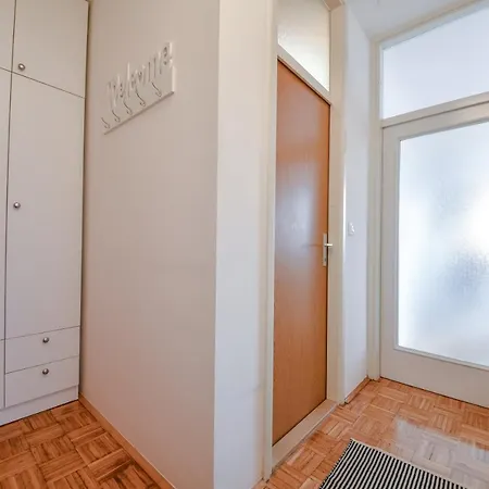 Sunny Day Apartment Zadar